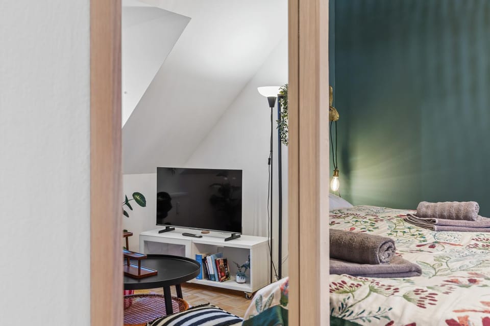 Living room, Bedroom