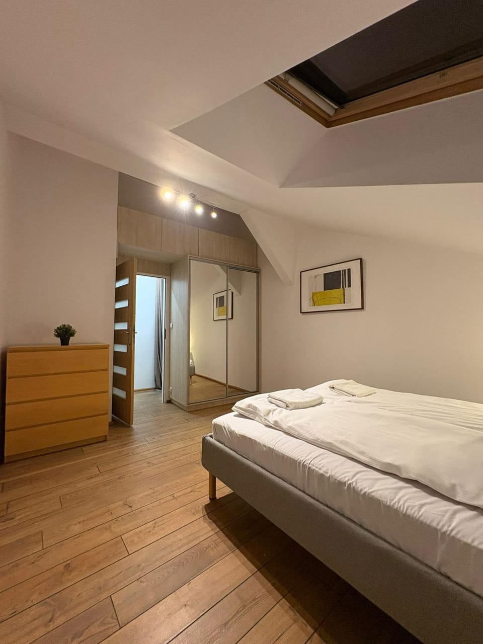 Apartment next to Wawel Castle and the Vistula River, air conditioning Apartment in Krakow