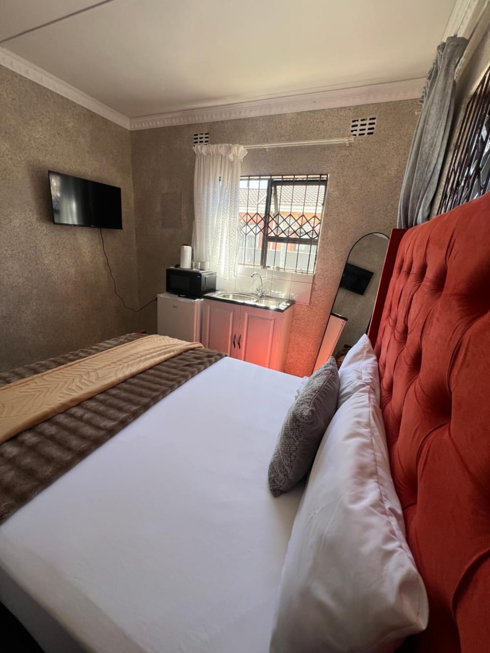 Zolas guest house Bed and Breakfast in Eastern Cape