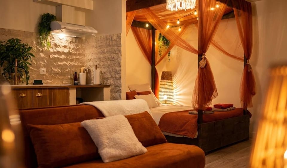 Bed, Living room, Seating area