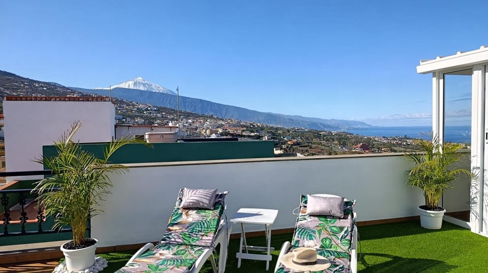 Natural landscape, View (from property/room), Balcony/Terrace
