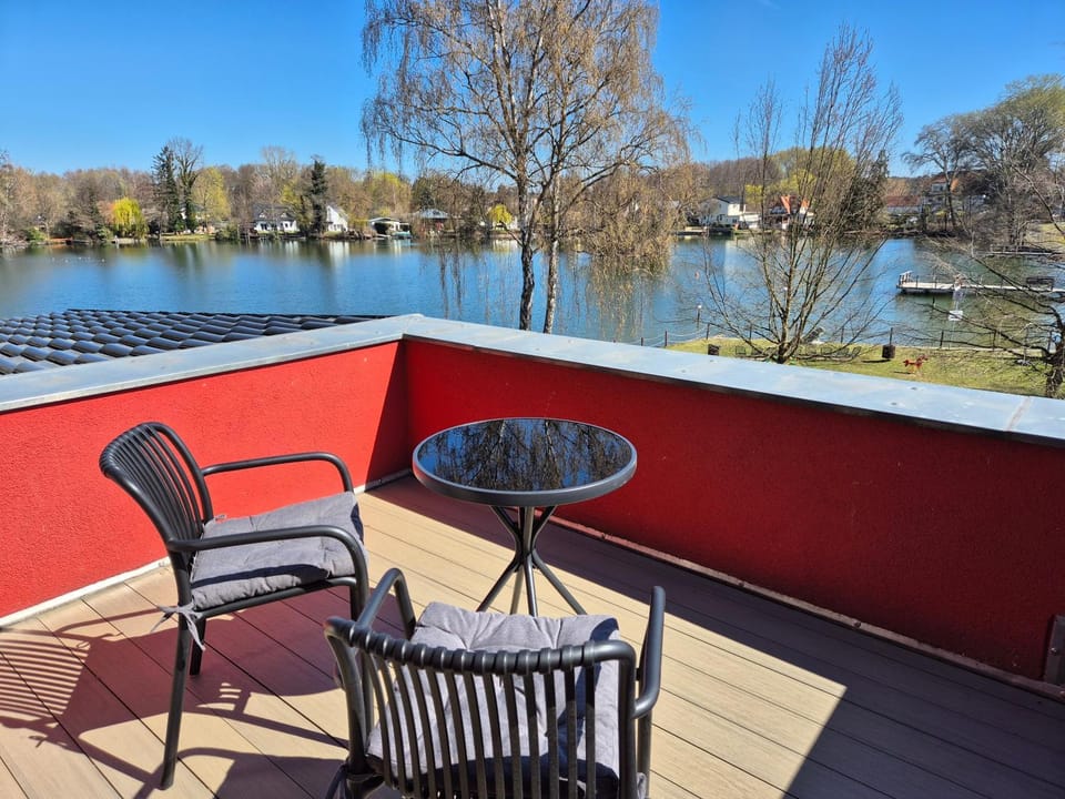 Balcony/Terrace, Lake view