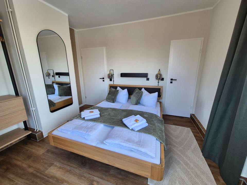 Bed, Photo of the whole room, Bedroom, towels, wardrobe