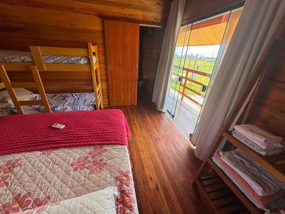 Rustic house 350 m from Gamboa beach House in State of Santa Catarina