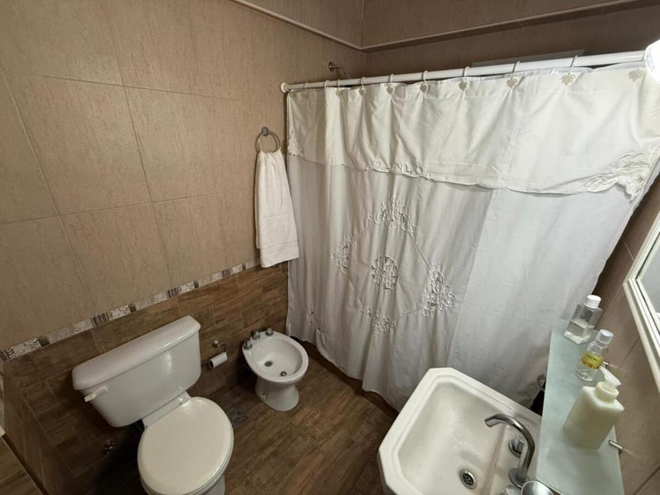Hermoso dpto en peatonal Apartment in Miramar