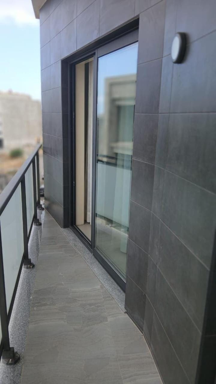 Clara's Place - Faia Suite Apartment in Praia