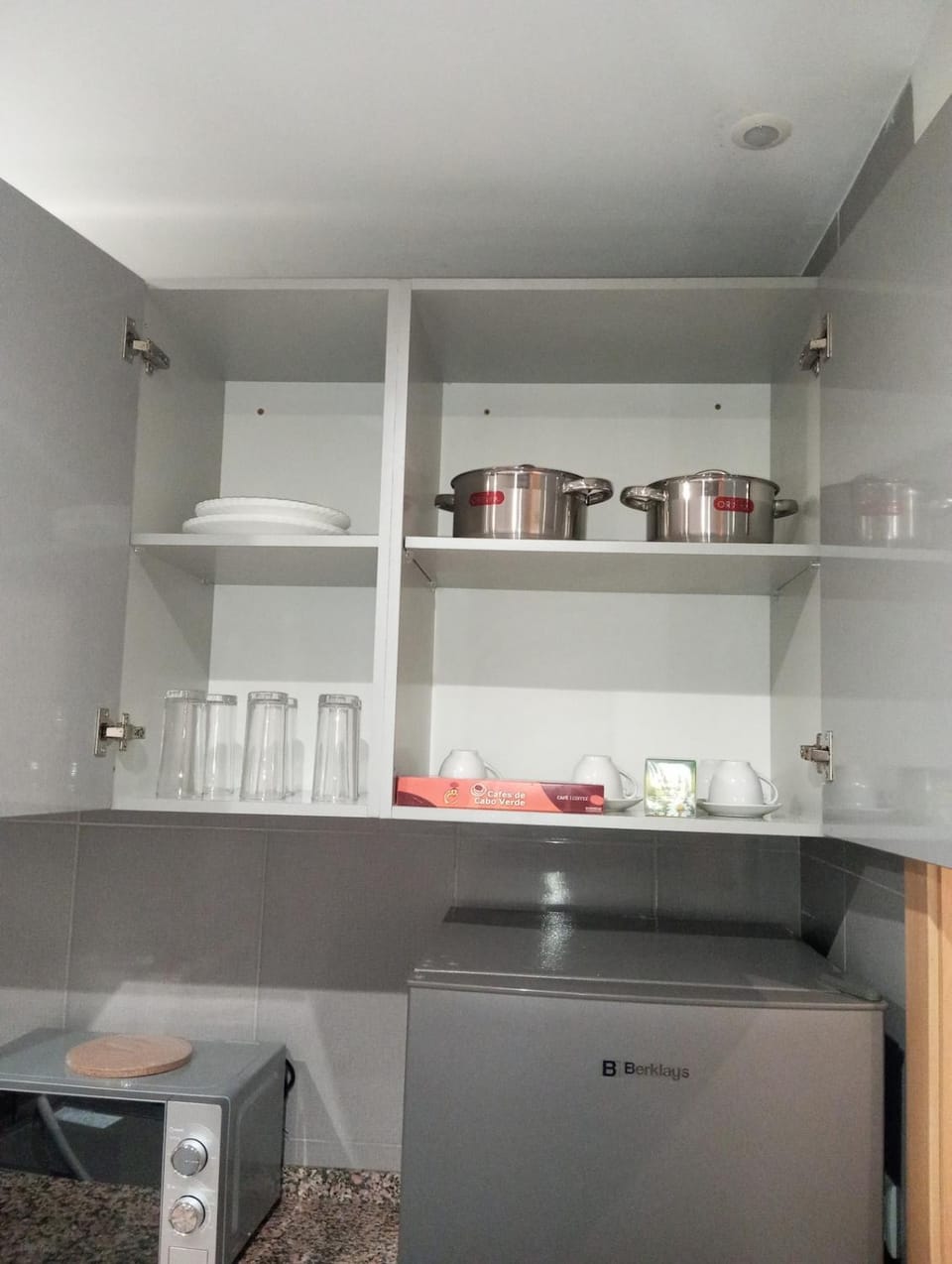 Clara's Place - Faia Suite Apartment in Praia