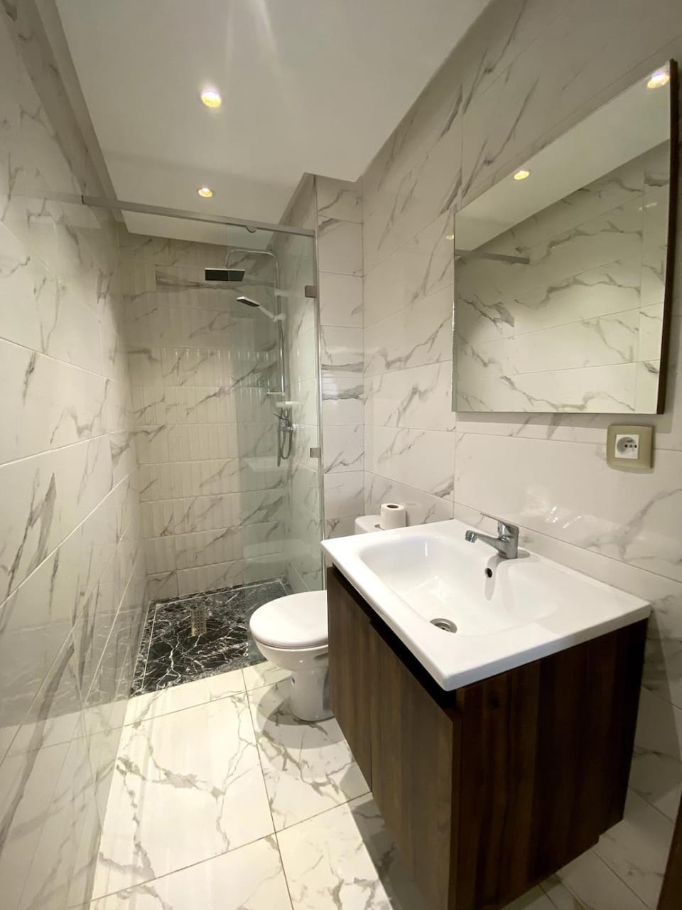 Shower, Toilet, Bathroom