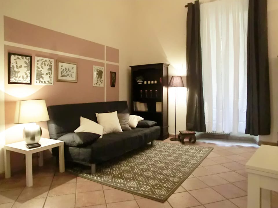 Communal lounge/ TV room, Decorative detail, Communal kitchen, Area and facilities