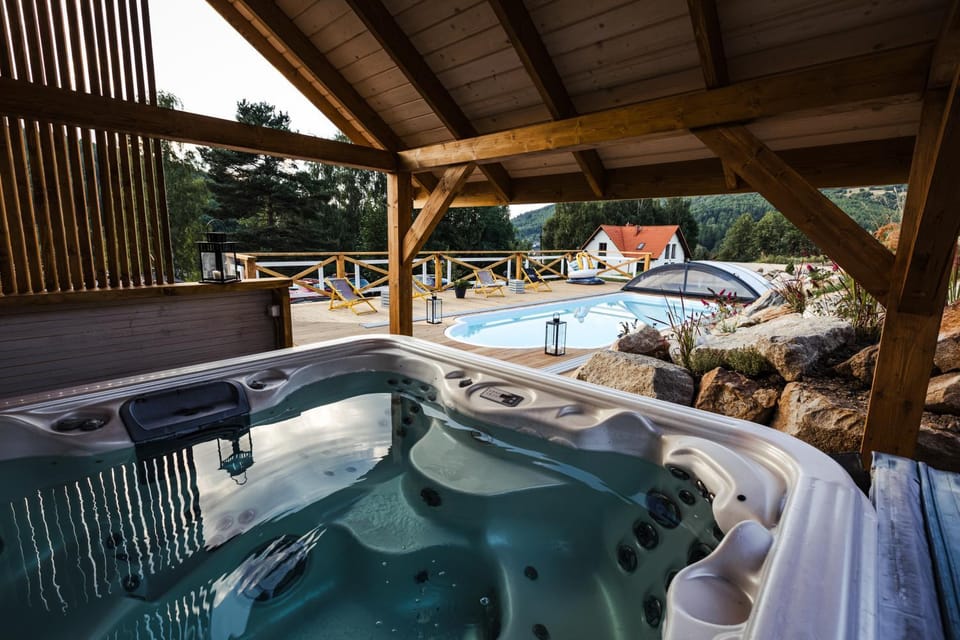 Hot Tub, Pool view, Swimming pool