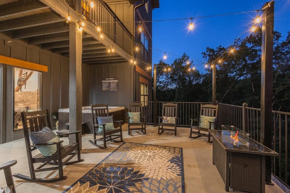 Hot Tub, Balcony/Terrace, fireplace, furniture