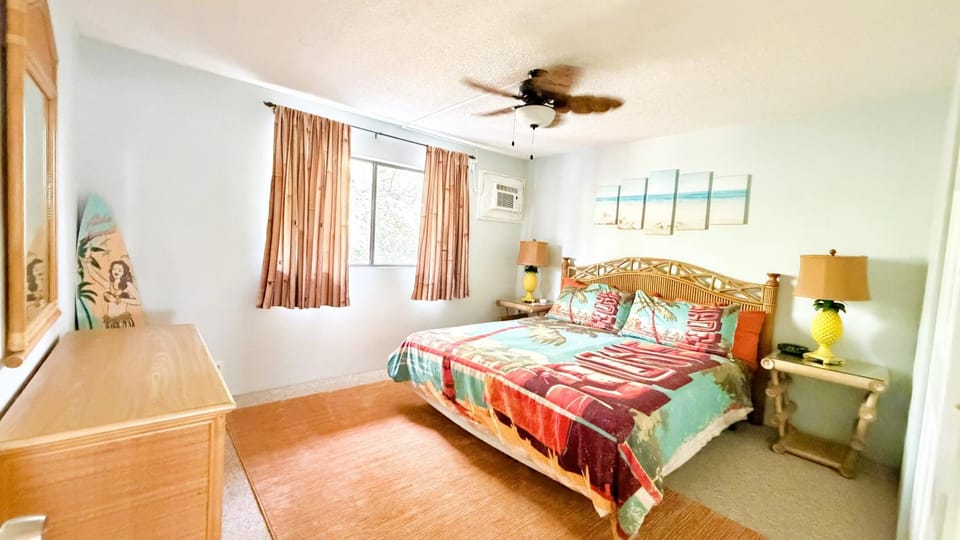 Bed, Bedroom, flat iron, storage, air conditioner