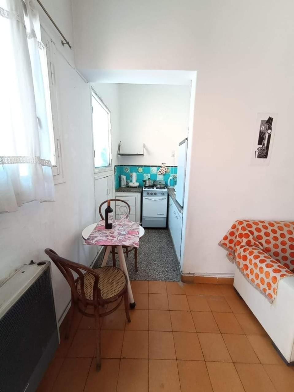 Kitchen or kitchenette, Breakfast, oven