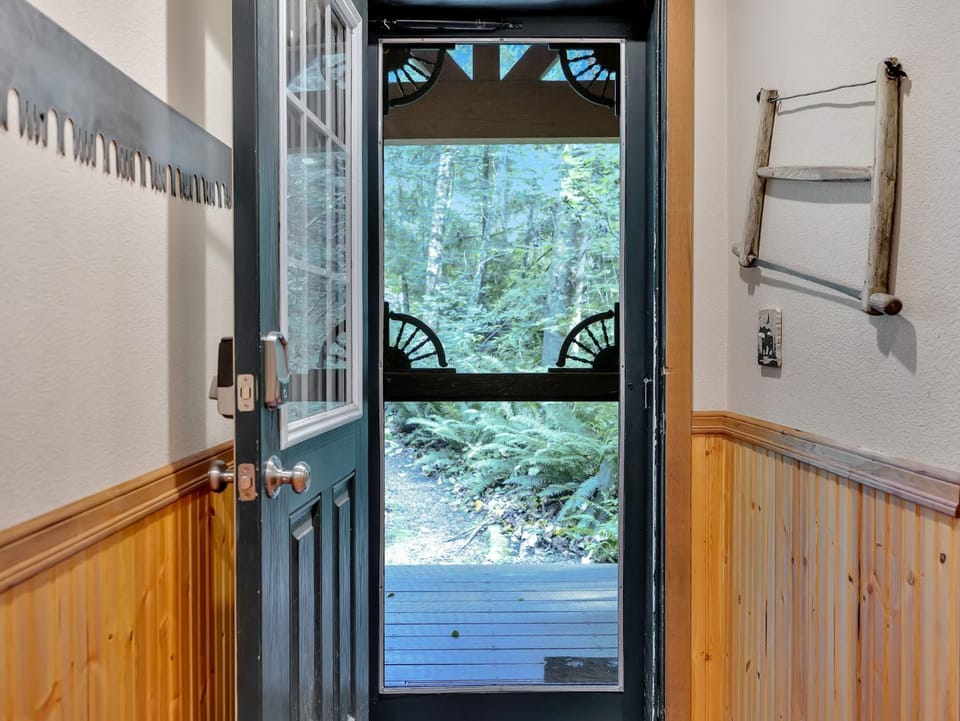 Moose Manor House in Mount Hood Village