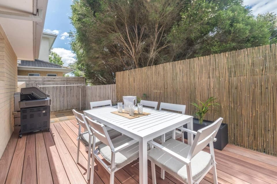 BBQ facilities, Balcony/Terrace, Dining area
