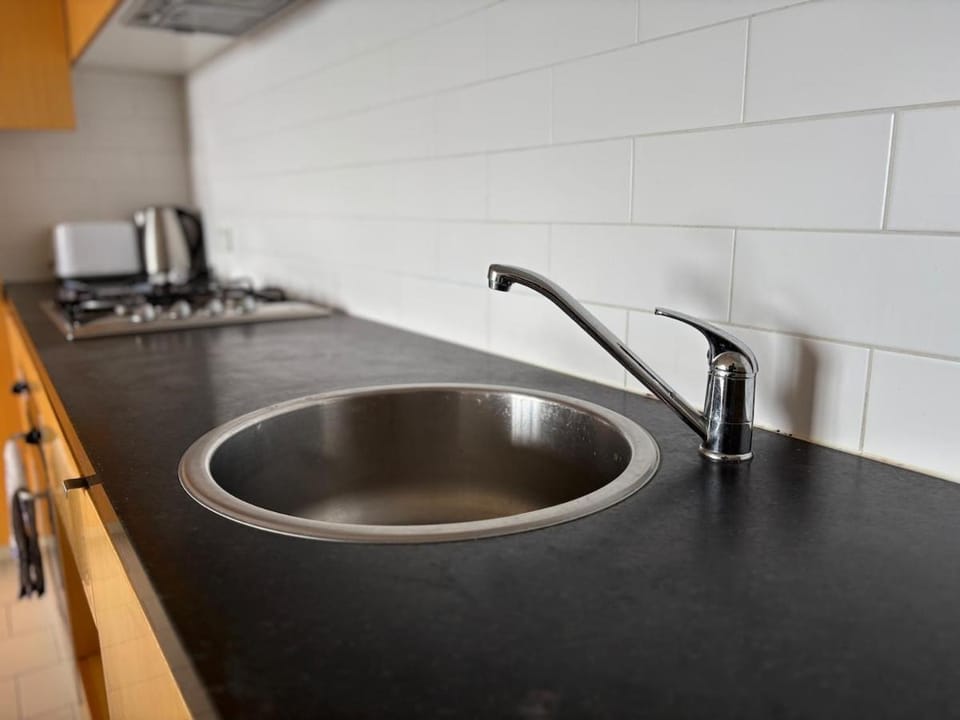 Monthly 2B Apt near Mel Central Chinatown Apartment in Melbourne