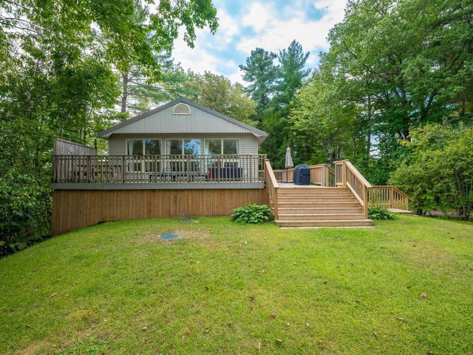Natural landscape, Garden, View (from property/room), Garden view, Garden view, Landmark view