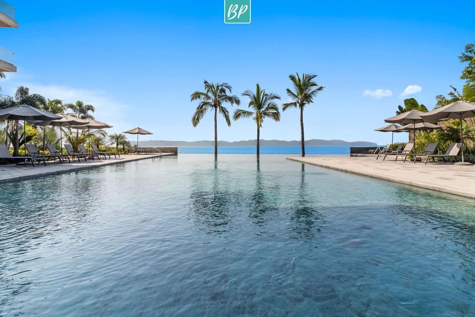 Arama Bay Beachfront Condos - Rooftop Hot Tubs & Ocean Views Apartment in Bucerias