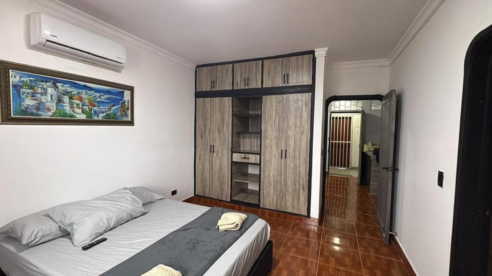 Amplio apartamento Penthouse amoblado, cerca al parque Santander en Cucuta Colombia Apartment in Cundinamarca, Colombia