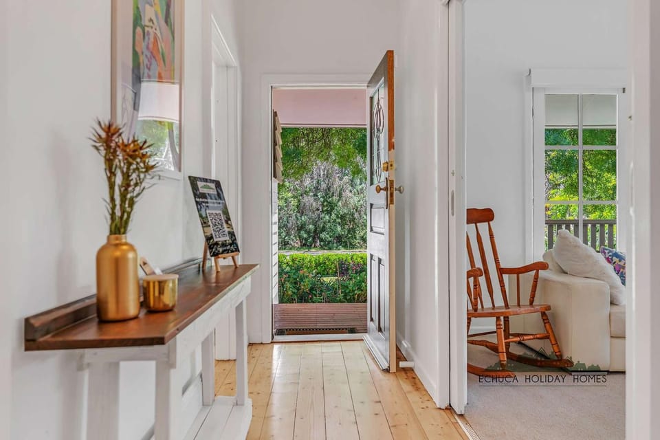 Home at Haverfield - Echuca Holiday Homes House in Echuca