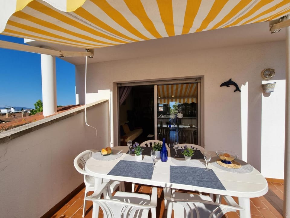 Apartamento de 3 habitaciones con terraza cerca de la playa - HISP-236-75 Apartment in L'Escala