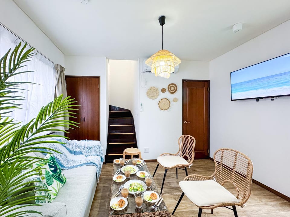 TV and multimedia, Living room, Dining area