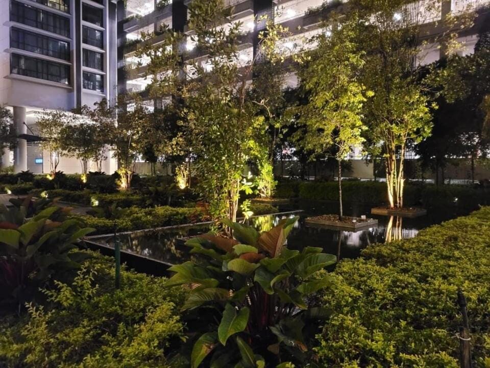 GM Cozy Couple King Bed Studio Netflix By STAY Apartment in Johor
