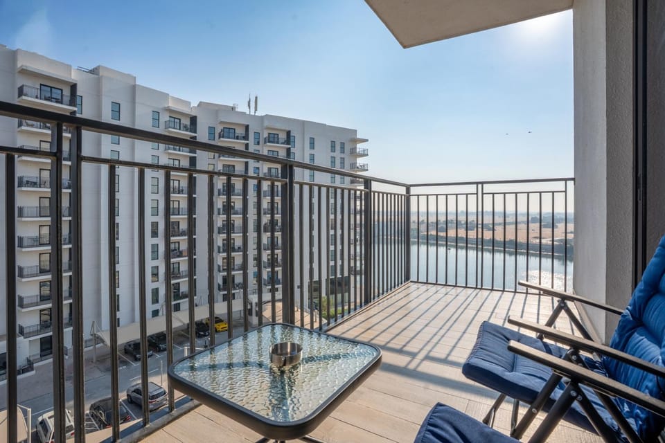 Balcony/Terrace, Lake view