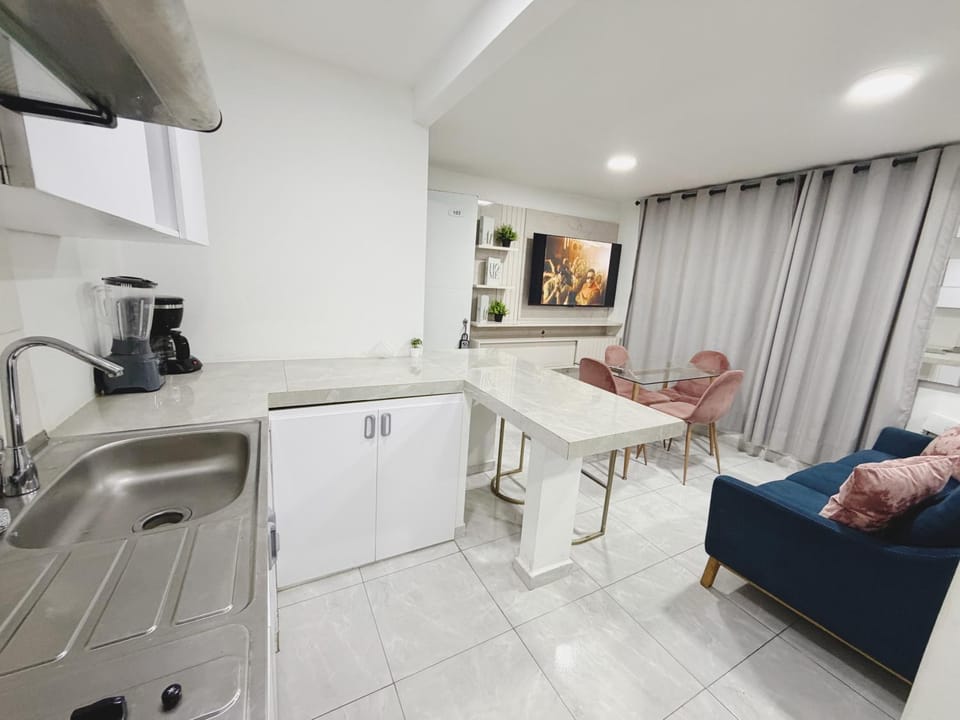 Moderno al norte, Full equipado, Primer piso ,2Aires 6 camas con Patio Apartment in Barranquilla