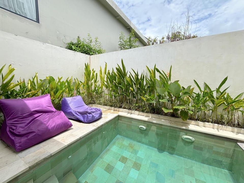 Villa Lilla 1 BR private pool and garden Canggu Apartment in North Kuta