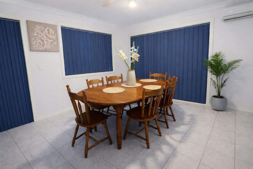 Pebbly Beach Escape House in Forster