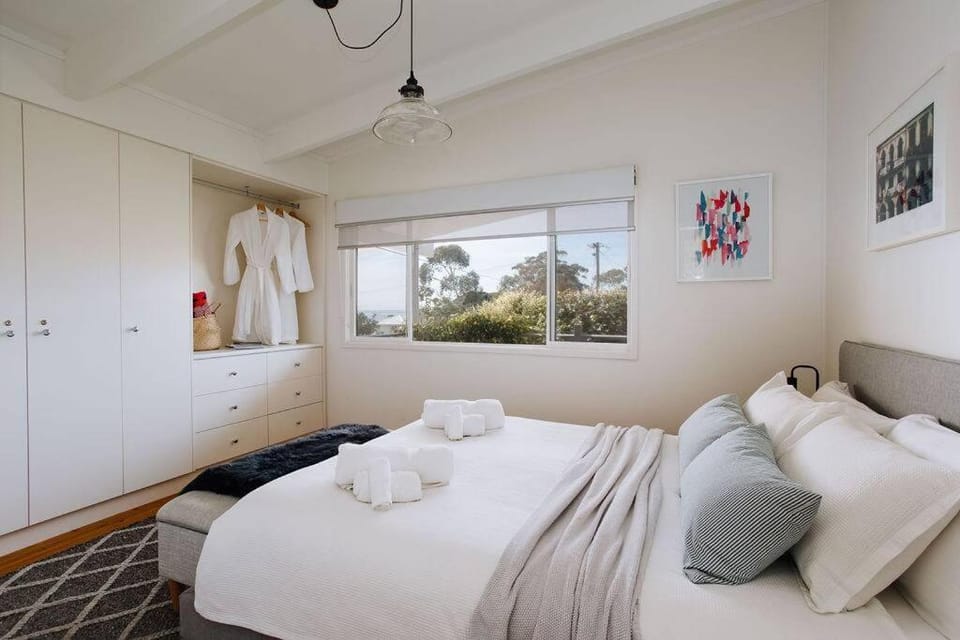 'Minerva Cottage Jervis Bay'- Cosy Couples Retreat House in Vincentia