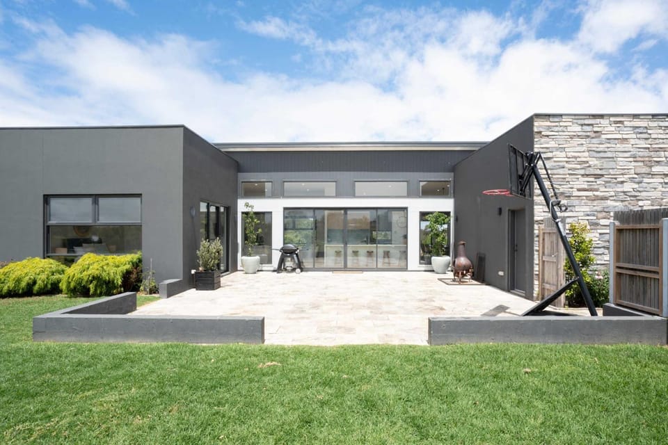 Ocean Vista Escape Jan Juc House in Torquay