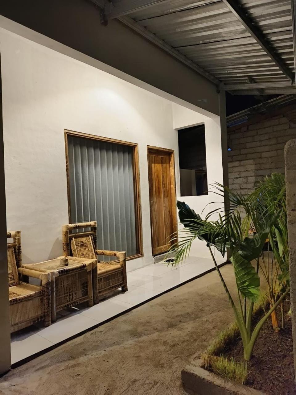 Jati Homestay Lombok Inn in Pujut