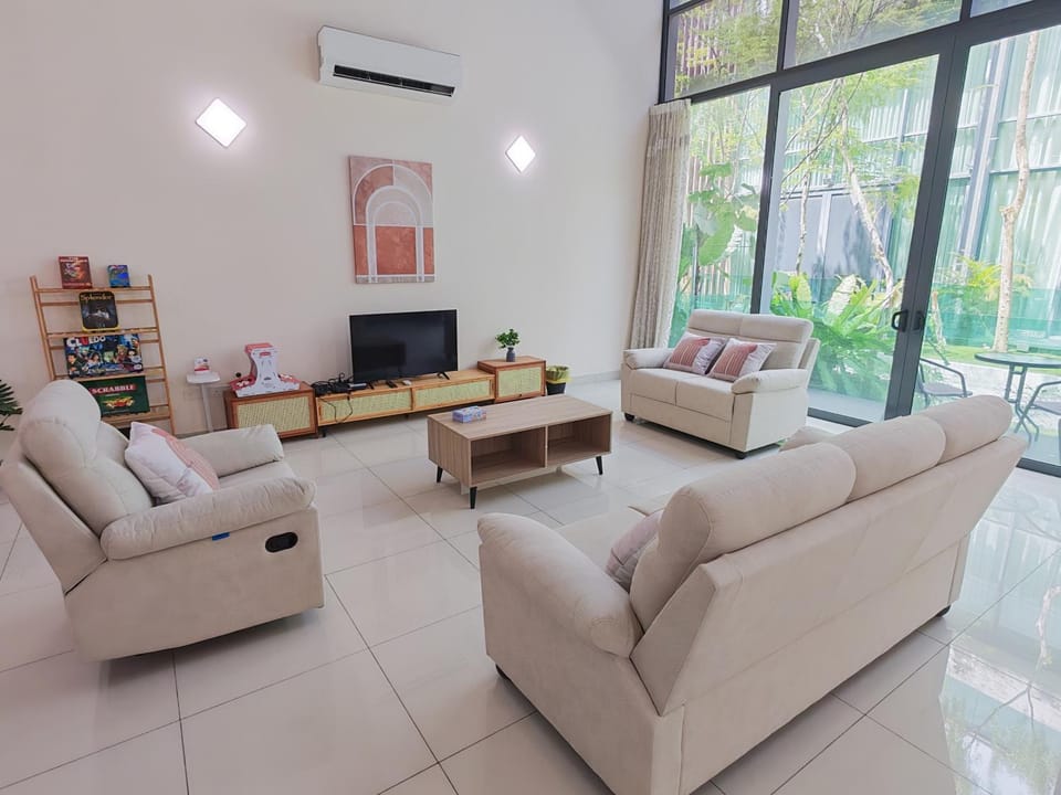 Living room, Seating area