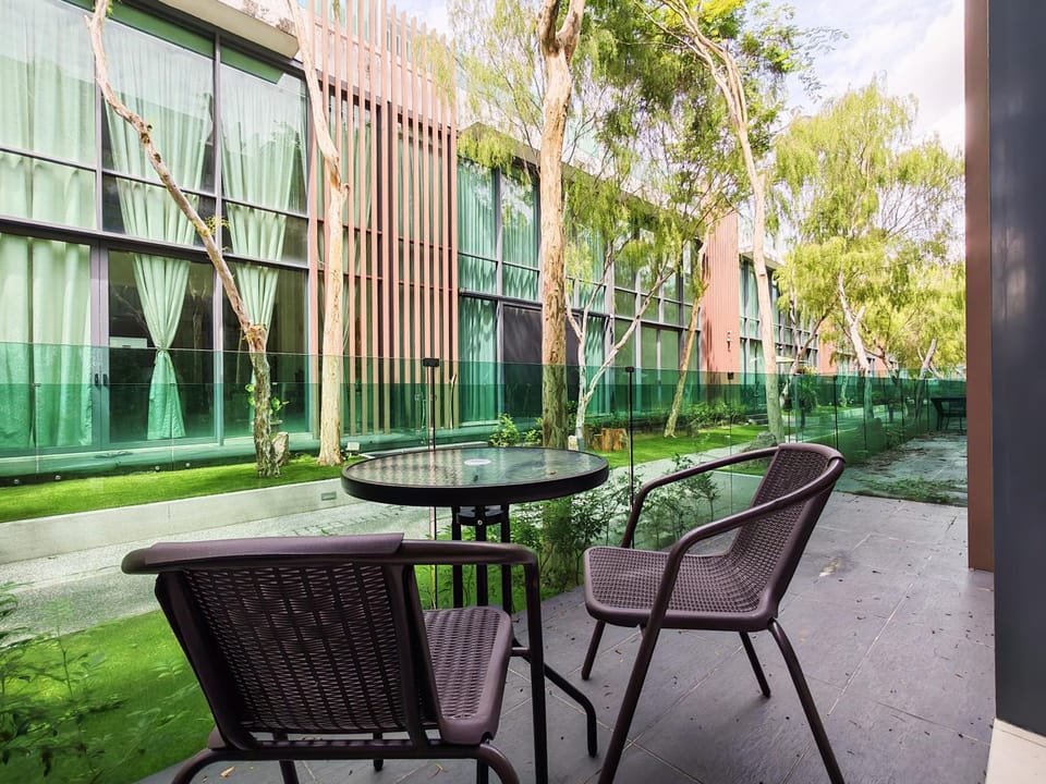 Balcony/Terrace, Seating area