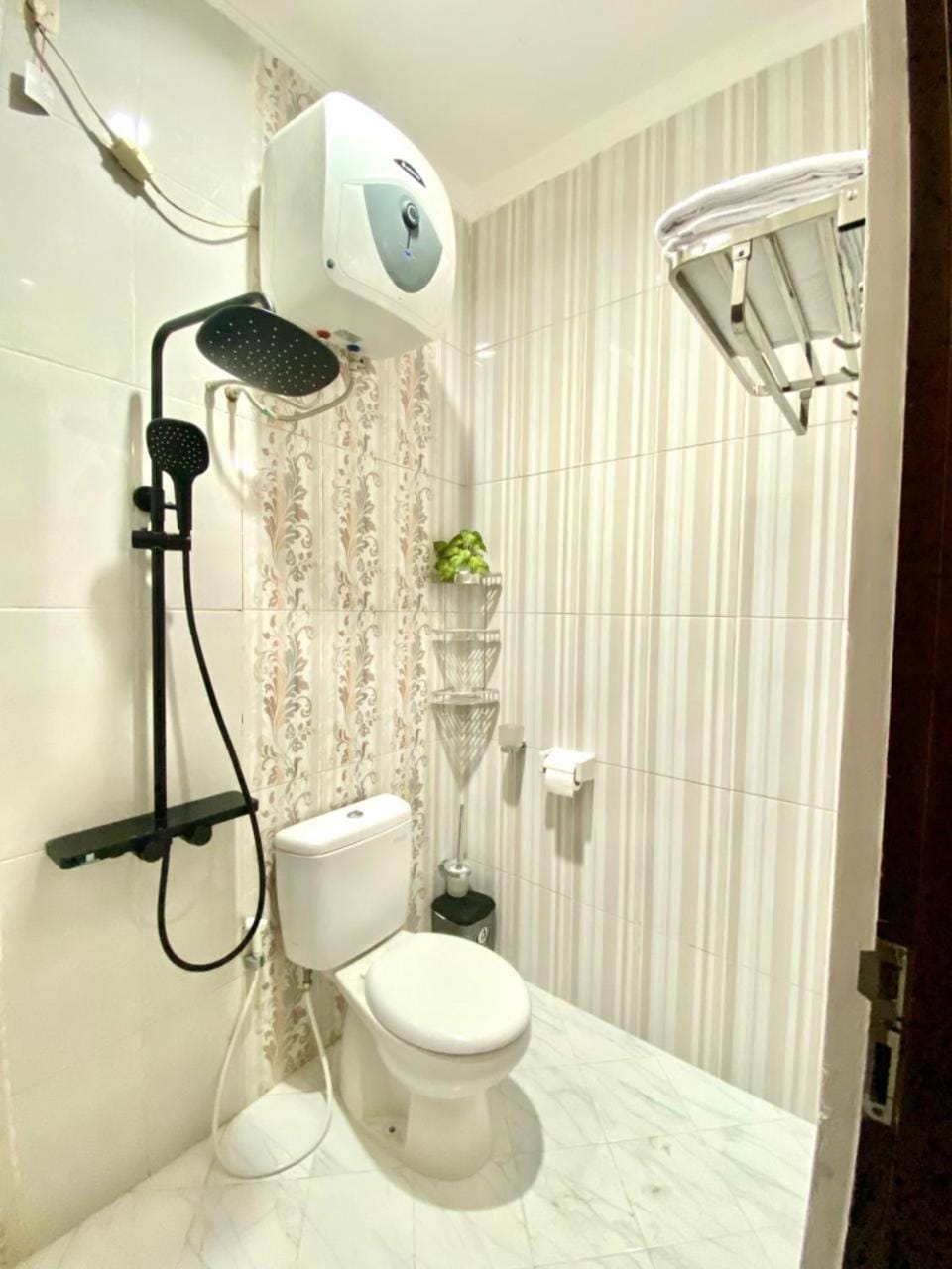 Shower, Toilet, Bathroom, bidet
