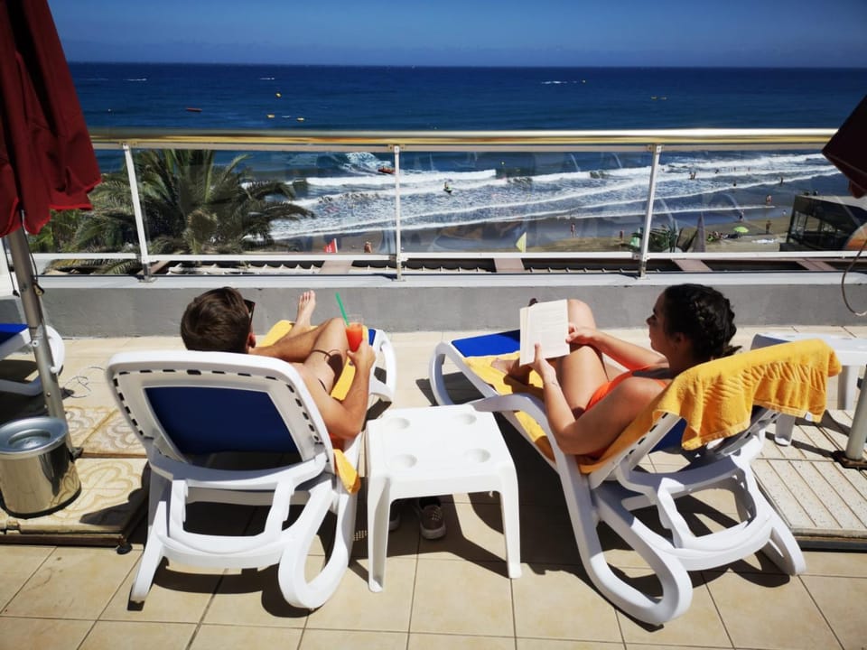 People, Guests, Sea view