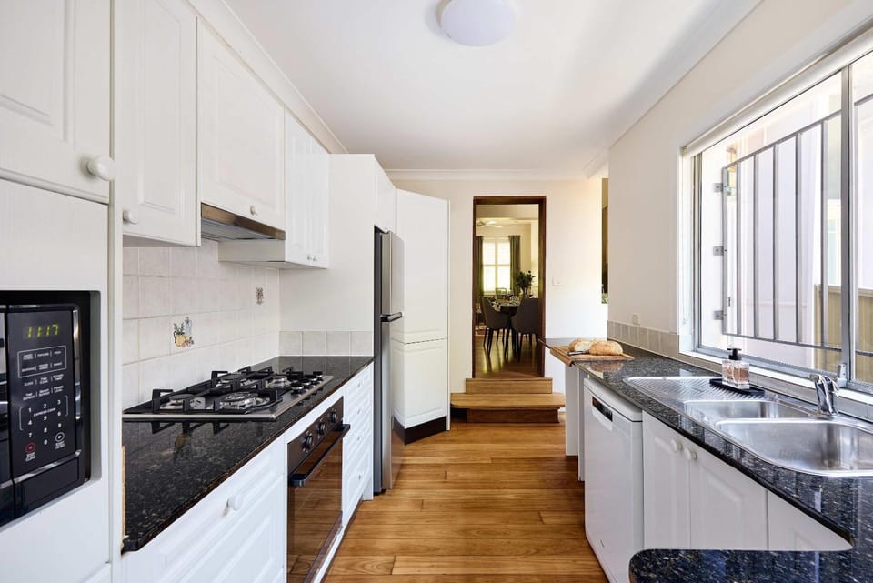 Kitchen or kitchenette, dishwasher, pet friendly, stove