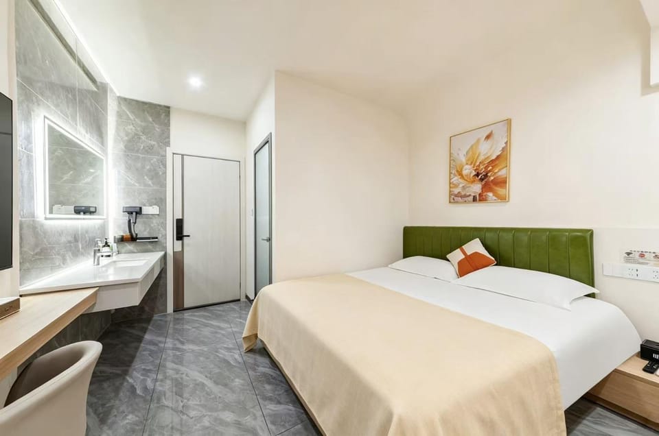 Shangpin Harajuku Sea View Xiamen University Twin Towers Store Hotel in Xiamen