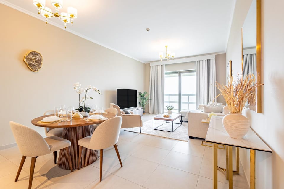 Private Beach - Full Zayed Museum Views - 1 min walk to Mamsha Boulevard and Beach - Ajwan Towers - Massive Balcony - 5 min to Louvre, Zayed National Museum, teamLab Phenomena, National History Museum, Guggenheim and more Apartment in Abu Dhabi