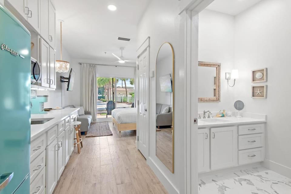 Bathroom, Kitchen or kitchenette