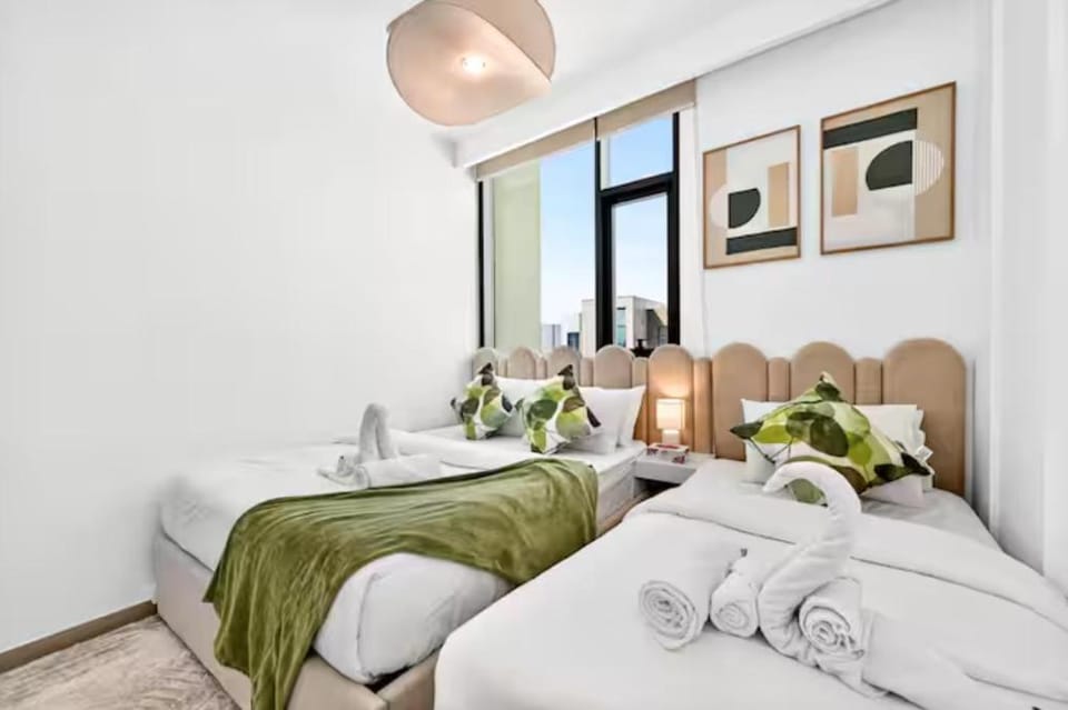Golden Stays - Tranquil 4BR Villa I Pool & Coastal Charm Apartment in Dubai