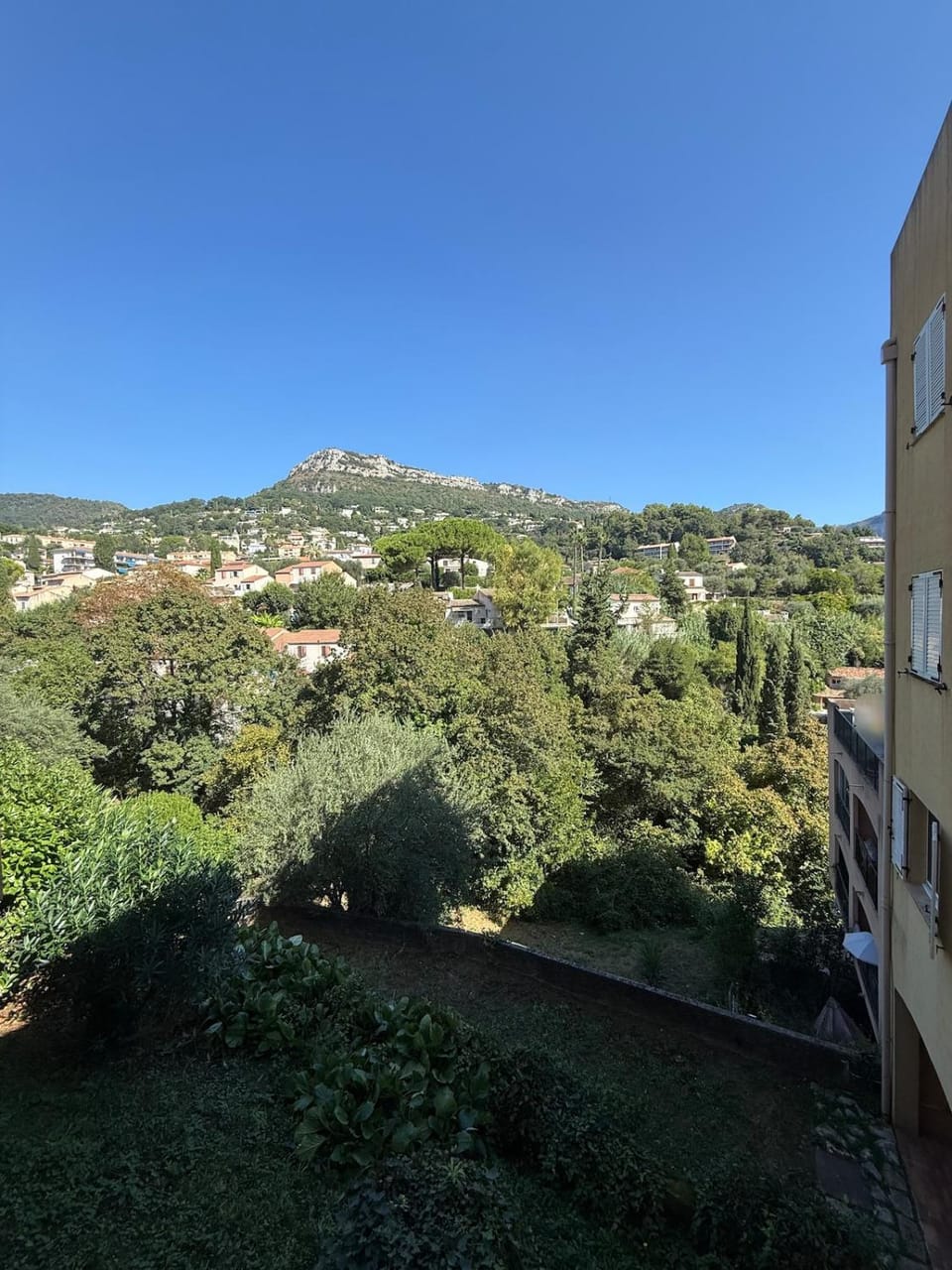Spacieux studio à deux pas du centre Apartment in Vence