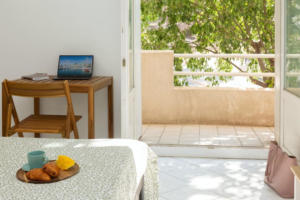 Patio, View (from property/room), Balcony/Terrace, Food and drinks