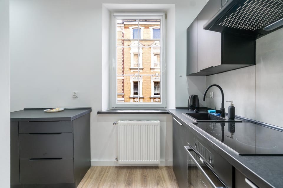 Kitchen or kitchenette, oven, stove