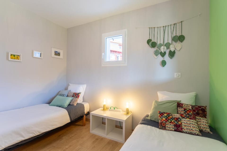 Living room, Bedroom