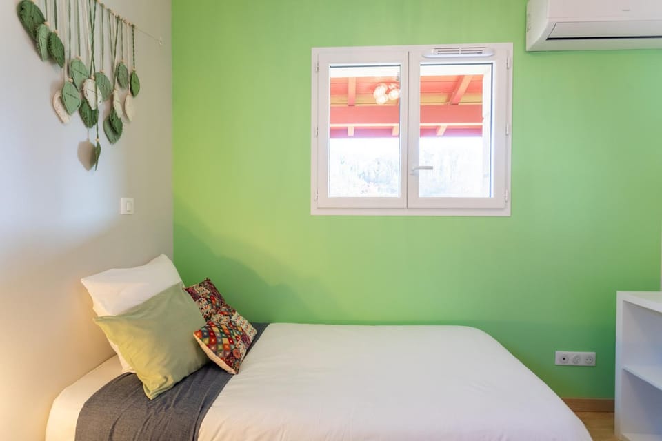 Living room, Bedroom