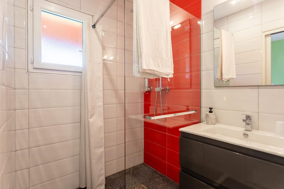 Bathroom, Living room