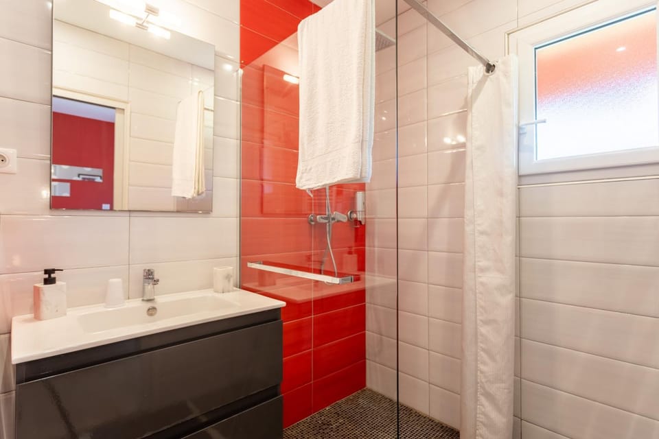 Bathroom, Living room